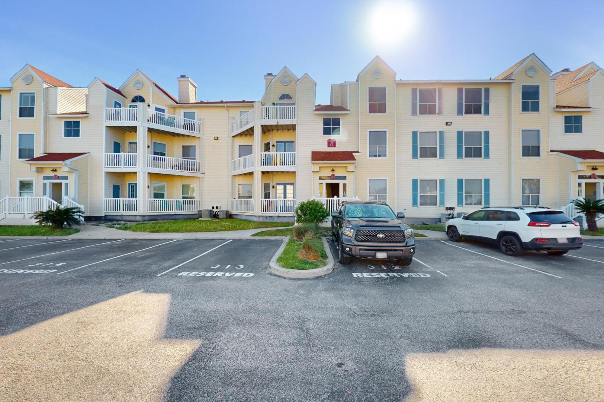 Beach Club: The Lighthouse Apartment Corpus Christi Exterior photo